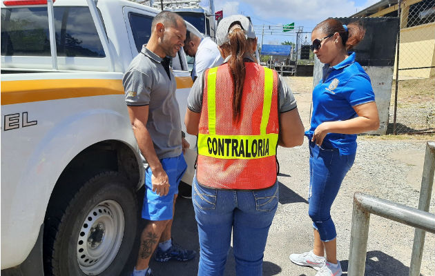 Funcionarios han inspeccionado 757 vehículos oficiales.