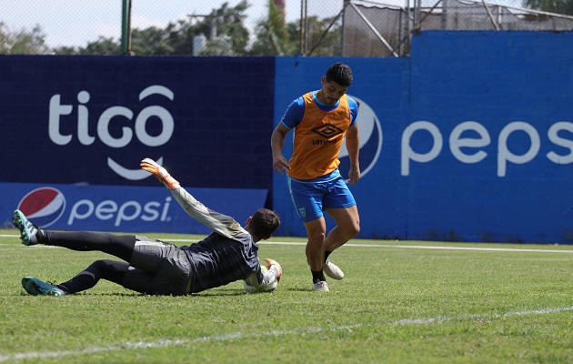 Jugadores de Guatemala en los entrenamientos. Foto:@fedefut_oficial