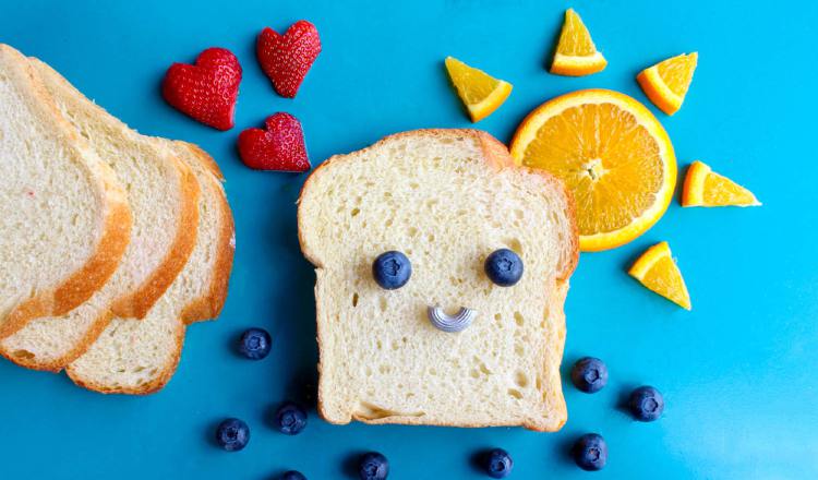 La manera en que presentas los alimentos a los niños debe ser atractiva. 