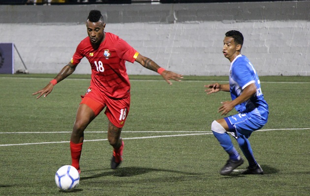 Carlos 'Caliche' Small (izq). Foto:Fepafut