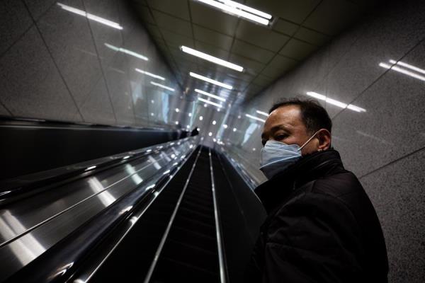 Las autoridades niponas ya aplicaban restricciones a la entrada de extranjeros que hayan estado en las dos semanas precedentes en las regiones de Corea del Sur y de China más afectadas por el COVID-19. FOTO/EFE