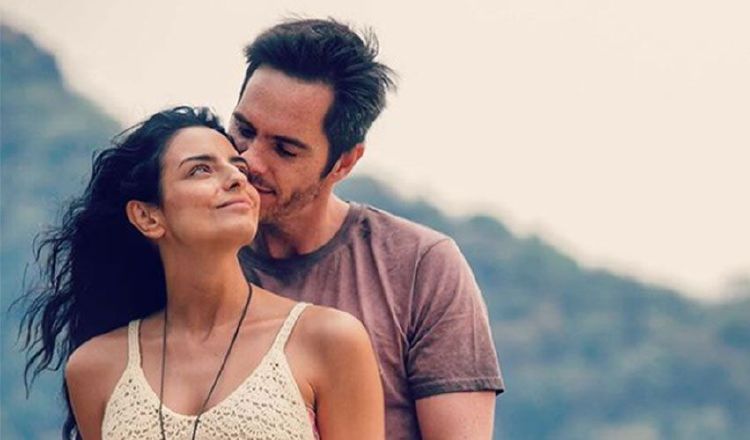 Mauricio Ochmann y Aislinn Derbez.