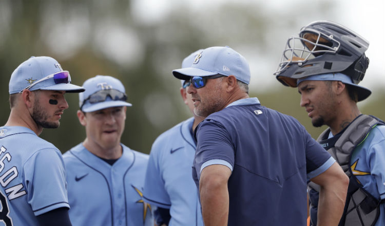 Jugadores de los Rays durante un partido de pretemporada. Foto AP