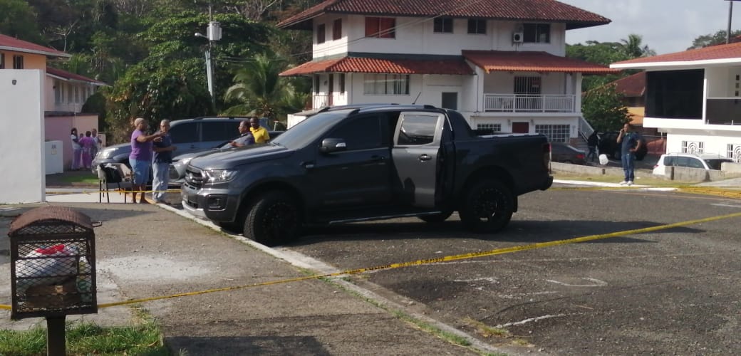 La casa del exasesor panameñista está vigilada por la Policía Nacional. Foto/Diomedes Sánchez