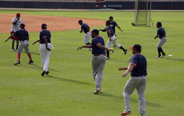Jugadores de Panamá en los entrenamientos en la arena Roberto Durán. Foto@Fepaba