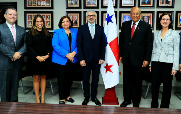 La OCDE considera a Panamá como un país cumplidor de los estándares de transparencia fiscal.