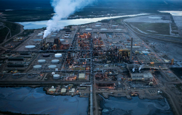 Instituciones financieras globales han desinvertido de la industria petrolera de Alberta, pero la producción crece. Foto / Ian Willms para The New York Times.