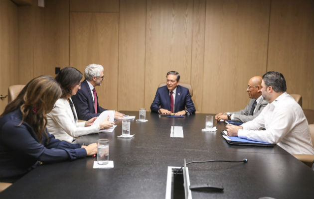 Los delegados de la OCDE ponderaron las acciones del gobierno de Laurentino Cortizo. Foto/Cortesía