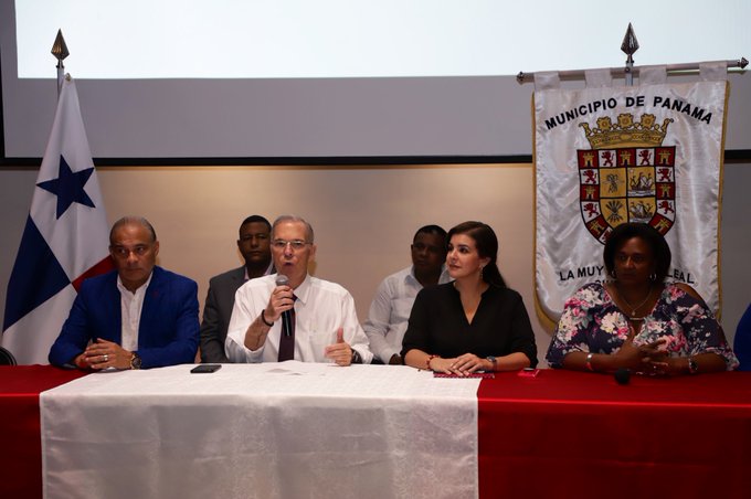 El alcalde capitalino José Luis Fábrega dijo que el envío de la placa vehicular será gratuito. 