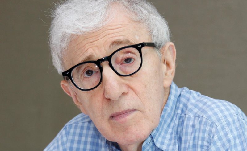 Actor, director y escritor Woody Allen. Con todo y que el mundo está enfocado en el coronavirus, se decidió a publicar sus memorias.Foto: lecturas.com