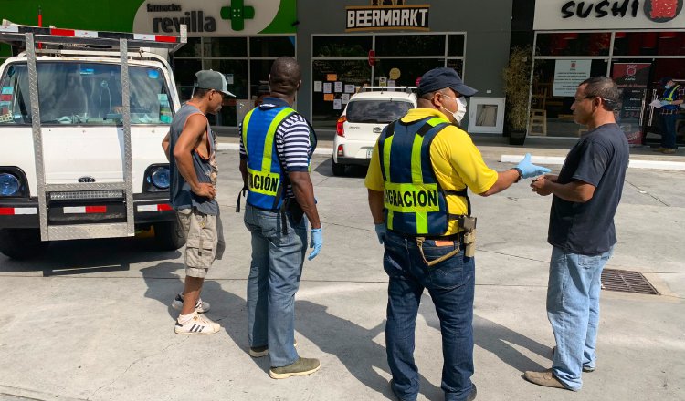 Varios extranjeros fueron sorprendidos incumpliendo la cuarentena total por el COVID-19. Cortesía