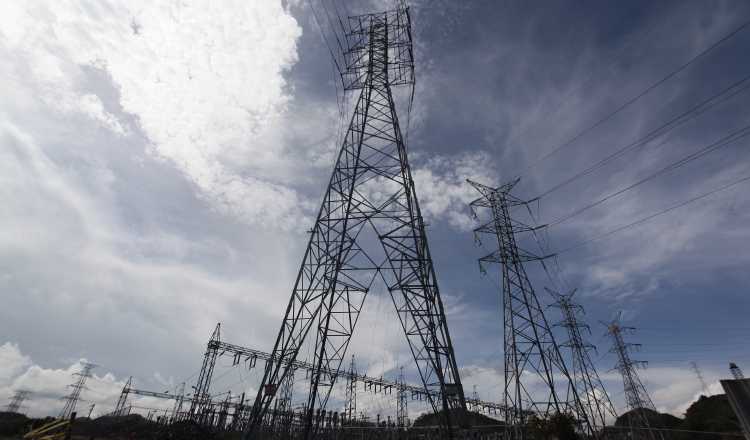 La reducción de la tarifa eléctrica es una de las medidas anunciadas por el Gobierno Nacional para hacerle frente al coronavirus. Foto/Archivo