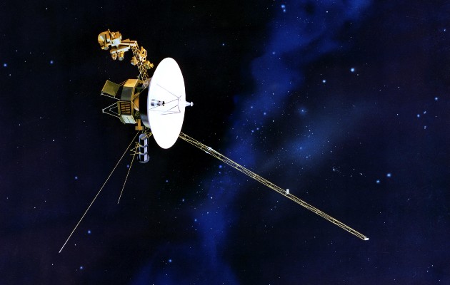 Las instrucciones enviadas al Voyager 2 tardan día y medio en viajar 18 mil millones de kms. Imagen por un artista. Foto / NASA/laboratorio de propulsión a chorro, vía PBS.