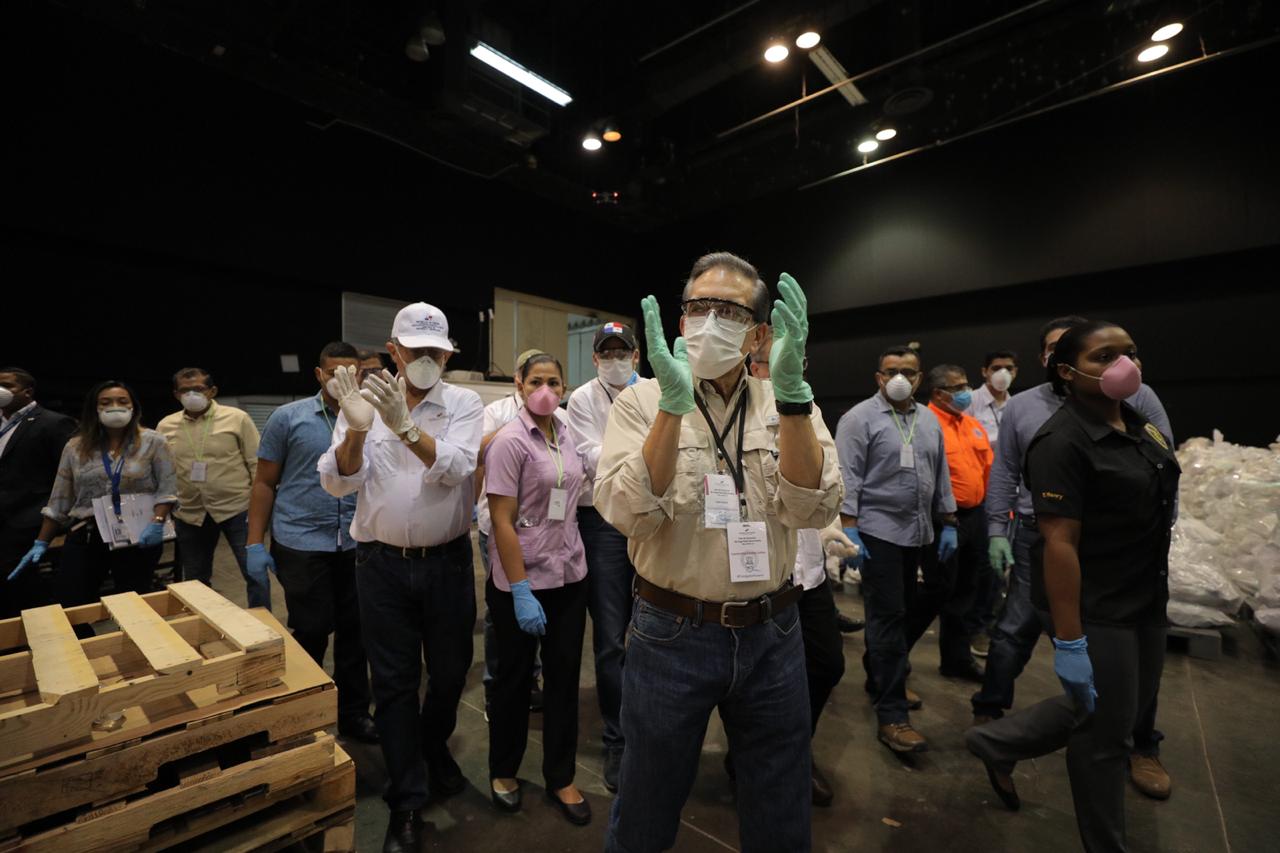 El bono solidario se aumentará a $80 y se distribuirá a personas que estén sin trabajo. Foto: Presidencia de la República.