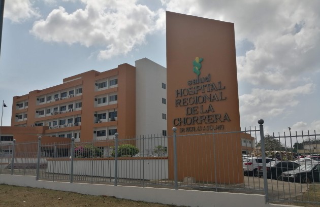 El personal que labora en los centros hospitalarios en la ciudad capital en horas de la noche también enfrenta dificultades para cumplir con su jornada laboral.