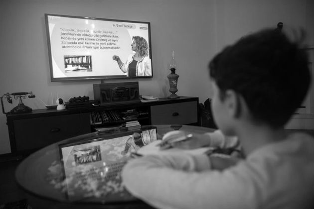 El Covid-19 nos resalta el gran valor de la educación virtual y cómo se abre paso para generar cambios en los procesos evolutivos en los métodos de enseñanza. Foto: EFE.