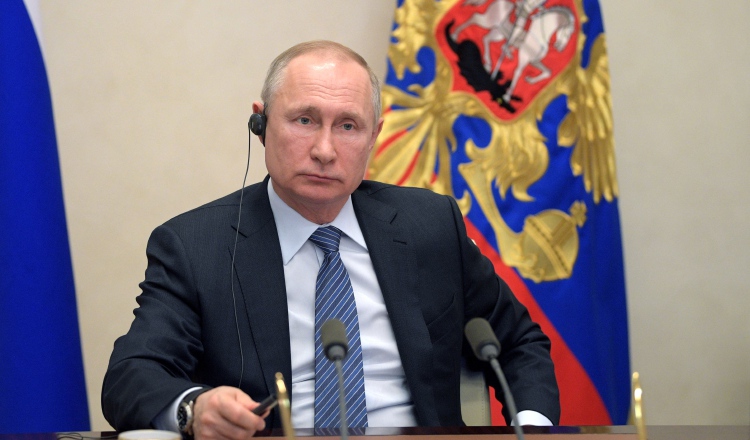 Medidas de Vladímir Putin, una gran carga para la economía. EFE