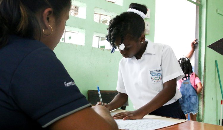 La Beca Universal pasará a llamarse bono escolar. Archivo 