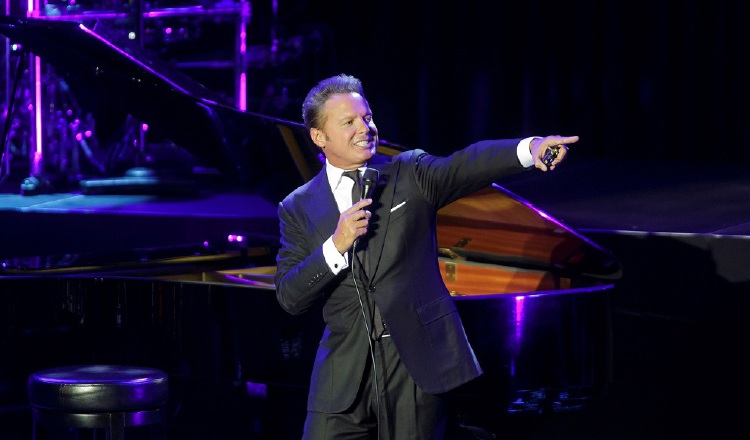 El cantante mexicano Luis Miguel cumple 50. EFE