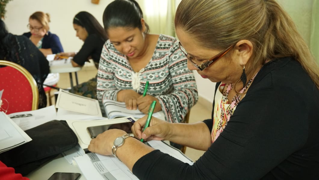 Estructuran una capacitación virtual y abierta de 40 horas para docentes.