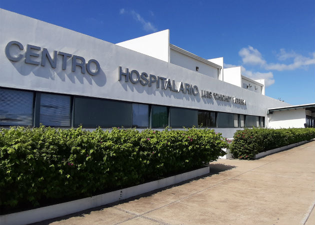 El autobús se mantiene retenido en cuarentena en la sede del hospital de Veraguas. Foto: Archivo/Ilustrativa.