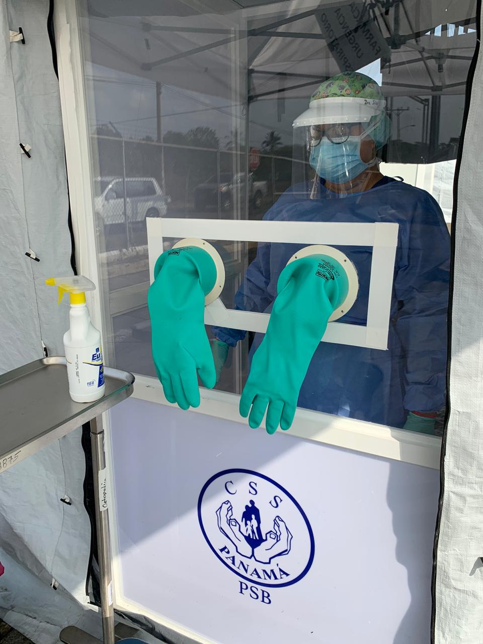 Las Ulaps equipadas con cabinas, realizarán la toma de muestras a pacientes sintomáticos respiratorios en horario de 7:00 a.m. a 3:00 p.m. en tanto que las policlínicas lo efectuarán las 24 horas del día. Foto/Eric Montenegro