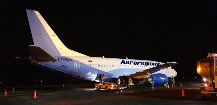 La aeronave 737-500 de la Aerolínea Aeroregional Ecuador salió anoche desde Panamá.