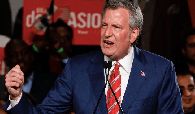 Alcalde de Nueva York, Bill de Blasio pidió ayuda a Trump para que se apruebe nuevos estímulos económicos. EFE