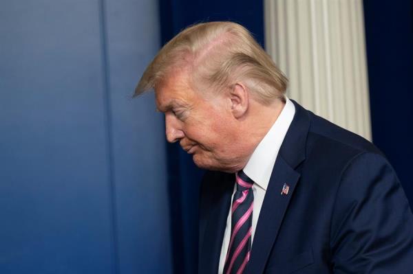 El presidente Donald Trump, cerrá su conferencia de prensa sin aceptar ningún tipo de preguntas.  FOTO/EFE