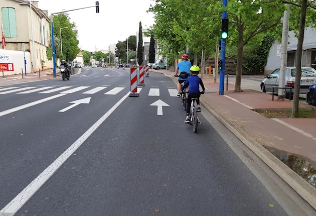 Según los datos de su departamento, el 60 % de los trayectos que se efectúan en el país en tiempos normales no superan los 5 kilómetros, un radio que puede cubrirse en bicicleta.