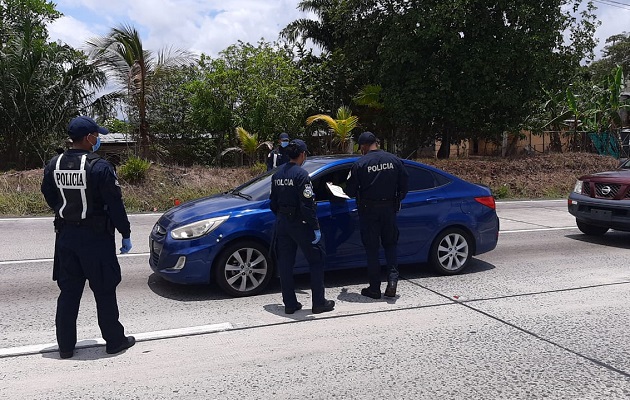 Venezolanos vendían salvoconductos. 