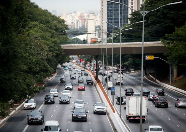 La idea del autocine se ha extendido a otras ciudades de Brasil. Fotos: EFE.. 