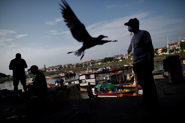 En Panamá se han realizado 46.898 pruebas de detección de contagio por el nuevo coronavirus. Foto EFE