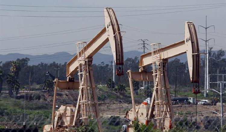 Los precios del petróleo han vuelto a subir y han colocado el barril de WTI por encima de los 32 dólares. Foto/Archivo EFE