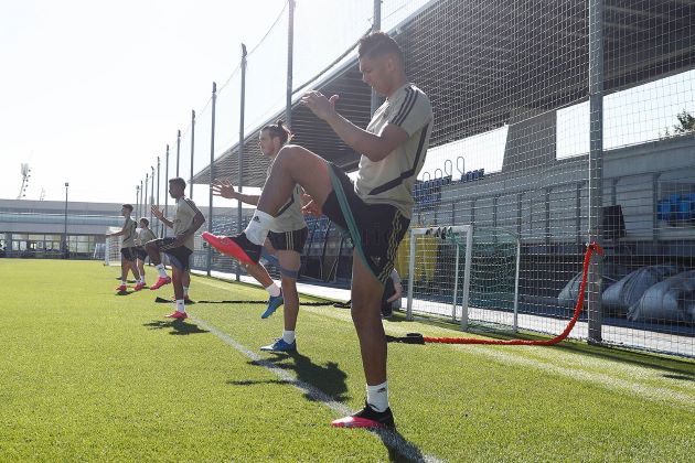 Jugadores de Real Madrid en los entrenamientos. Foto:Real Madrid @realmadridnote