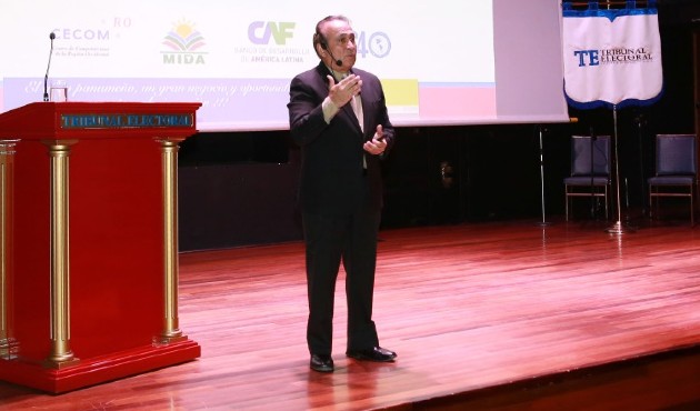 Felipe Rodríguez, presidente de (CECOM-RO). Cortesía