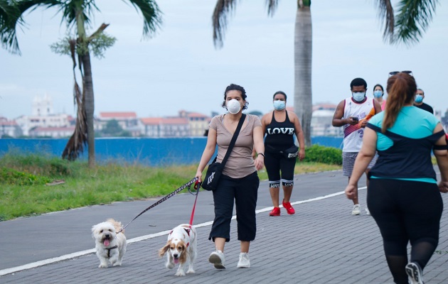 Para acudir a la Cinta Costera es obligatorio usar mascarillas.