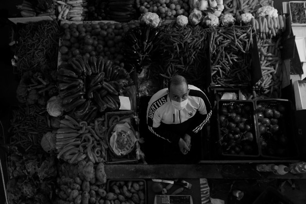 Habichuela, cilantro, tomate, pepino, pimentón, zapallo, maíz, ñame, yuca, otoe y otras, pueden ser cultivadas en pequeños espacios de terreno brindando todos los productos de su cosecha. Foto: AP.