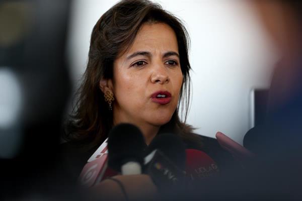 La ministra ecuatoriana de Gobierno, María Paula Romo, en conferencia de prensa precisó que en medio de los allanamientos que se hacen en el país por temas de corrupción durante la pandemia del COVID-19, cayeron estos dos ciudadanos israelíes. FOTO/EFE