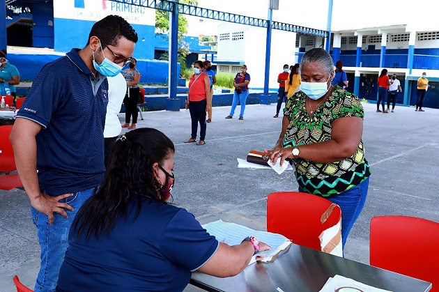 El Ifarhu reitera que no se requiere la presencia del alumno en los centros de pago.