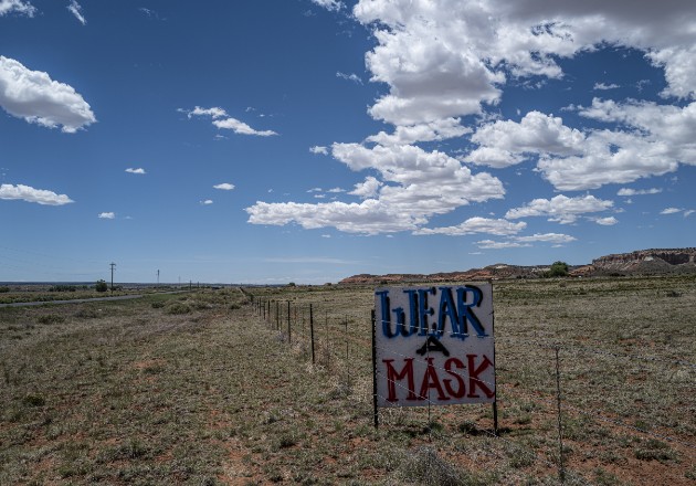 La pandemia ha golpeado con fuerza a la Nación Navajo y otras tribus nativas. Foto / Adriana Zehbrauskas para The New York Times.