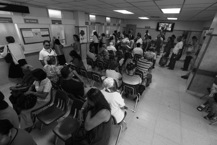 El sistema de atención de salud tiene una deficiencia garrafal en cuanto a la cuota obrero-patronal. La CSS es el único ente de salud que por el mismo monto de contribución atiende al asegurado y a toda su familia. Foto: Archivo.