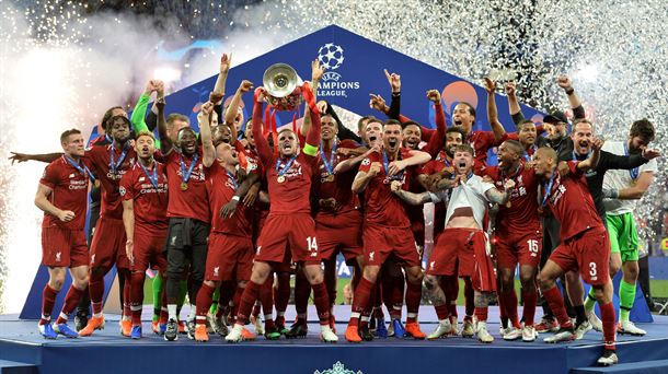 Liverpool campeón de la temporada pasada fue eliminado en el actual torneo por Atlético Madrid. Foto:EFE