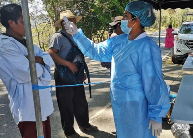 Alcaldes de Bocas del Toro piden al Minsa, volver a cuarentena por aumento de COVID-19 Los alcaldes solicitan de manera urgente que se incrementen los cercos sanitarios. Fotos: Mayra Madrid.