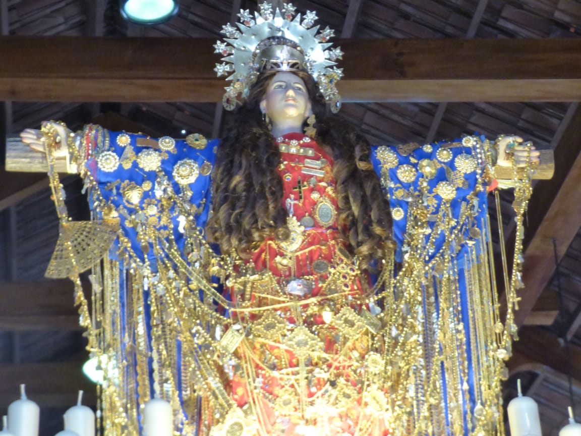  La Peregrina, que cada año va de comunidad en comunidad, este año hará su recorrido por algunas áreas pero también en automóvil para que las personas no tengan que salir de sus casas.