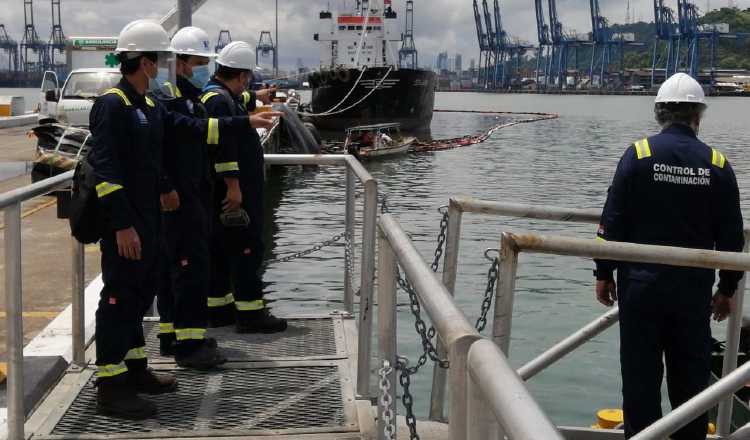 La contaminación puede extenderse desde el puerto Rodman hasta Farfán, Taboga y la bahía. Cortesía