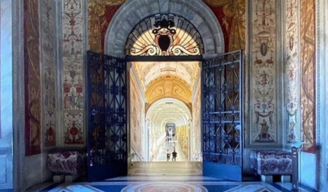 Foto a lo interno de los Museos del Vaticano. Foto: @a_day_inthelife