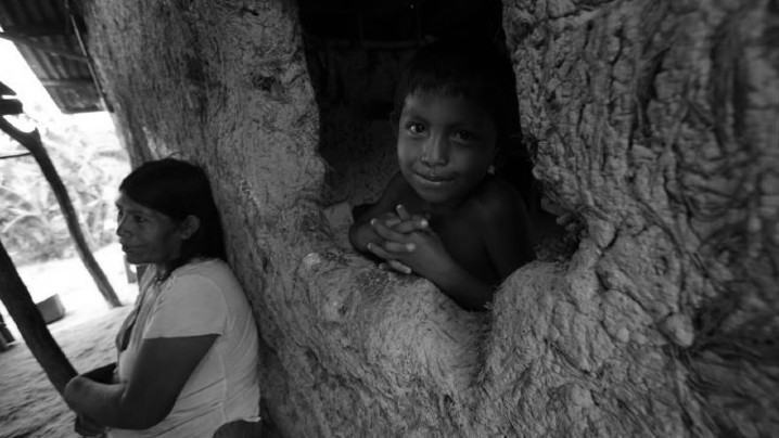 Las provincias de Panamá y Panamá Oeste concentran el mayor porcentaje de niños, niñas y adolescentes en condiciones de pobreza multidimensional y el mayor número de contagiados por la COVID-19. Foto: EFE.