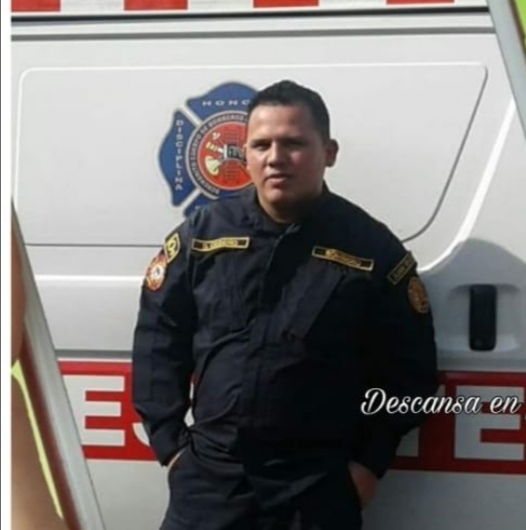 Danny Cedeño del Cuerpo de Bomberos fallece en un accidente automovilístico.