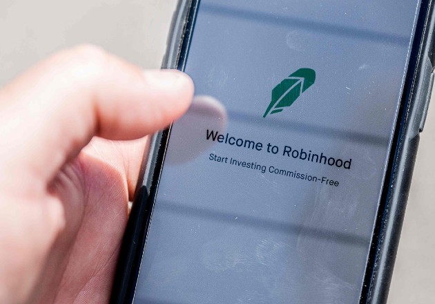 Robinhood es una app de inversiones popular entre los jóvenes. Foto / Jim Watson/Agence France-Presse — Getty Images.